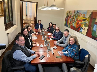 Els ajuntaments de la línia d'Aragó elaboraran una proposta d’horaris i freqüències de la nova línia de rodalies fins a Montsó