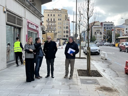 Imatge de la notícia Enllestides les obres de renovació de la vorera i la xarxa d’aigua i clavegueram a Rovira Roure