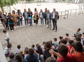 Imatge de la notícia L’Escola de Magraners inaugura la remodelació del pati escolar 