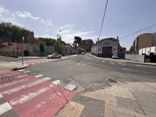 Imatge de la notícia La Paeria ampliarà les voreres al carrer Hostal i l’avinguda Flix i instal·larà semàfors a la cruïlla d’avinguda de les Garrigues amb Palauet
