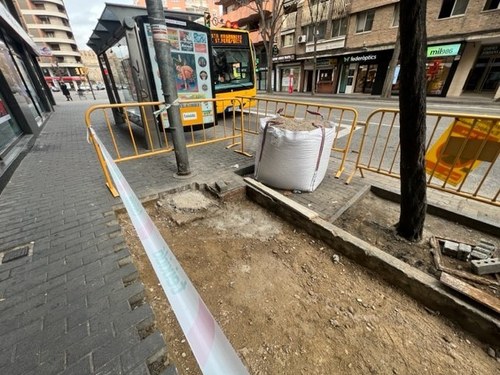 Imatge de la notícia La Paeria arranja un tram de vorera de l’Avinguda de les Garrigues