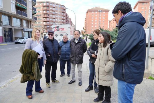 Imatge de la notícia La Paeria arranja un tram de vorera del carrer Pius XII