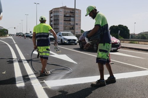 Imatge de la notícia La Paeria enllesteix la millora del paviment de l’LL-11