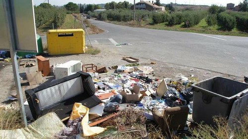 Imatge de la notícia La Paeria identifica 5 persones per abocaments il·legals a l'Horta