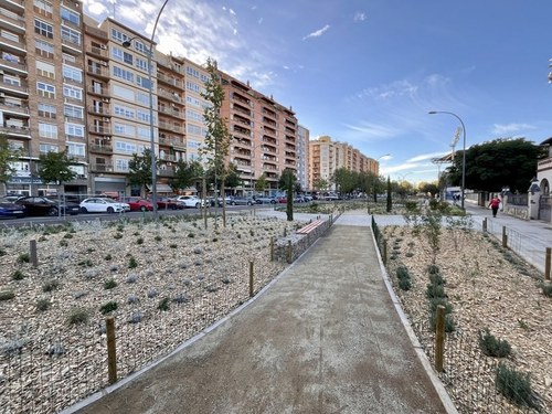 Imatge de la notícia La Paeria obre el tram renaturalitzat de l’avinguda Doctor Fleming