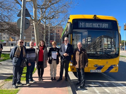 Imatge de la notícia La Paeria posa en marxa la nova línia de bus nocturn per facilitar una mobilitat segura