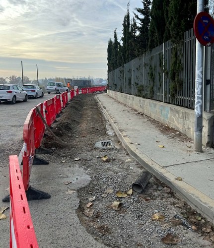 Imatge de la notícia Millora del paviment al carrer darrere de l’escola Riu Segre