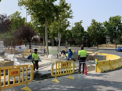 Obres d’un nou tram de vorera i carril bici al Passeig Onze de Setembre