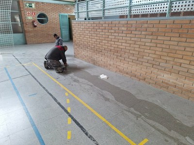 Obres de millora a la pista del Pavelló Municipal de Magraners