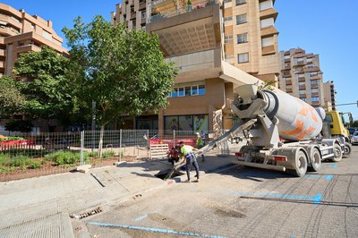 Omplert de formigó l’esvoranc detectat a la canalització del riu Noguerola sota l’avinguda del Segre