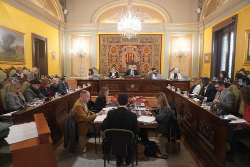 Imatge de la notícia Llum verda del ple de la Paeria al pavelló 5 de Fira de Lleida, al qual opten sis empreses