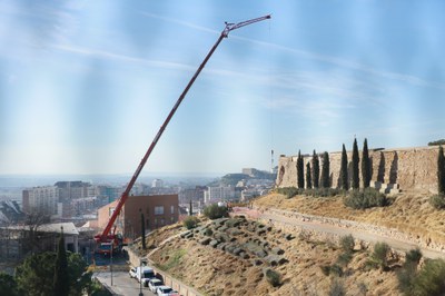 En marxa la primera fase dels treballs per estabilitzar un tram del Baluard de la Llengua de Serp de la Seu Vella