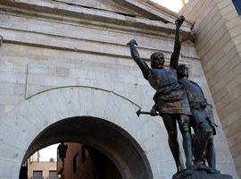 Imatge de la notícia La Paeria plantejarà que empreses de Lleida patrocinin la restauració de l’estàtua d’Indíbil i Mandoni 
