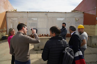 Alumnes de l'IMO construeixen una nova tanca per al recinte de l'antiga discoteca de Gardeny 
