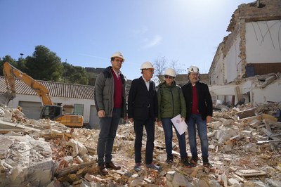 En marxa l’enderroc de l’antiga comissaria de la Policia a Sant Martí