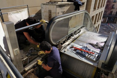 L’Ajuntament de Lleida inicia la renovació de les escales mecàniques de la plaça Sant Joan 