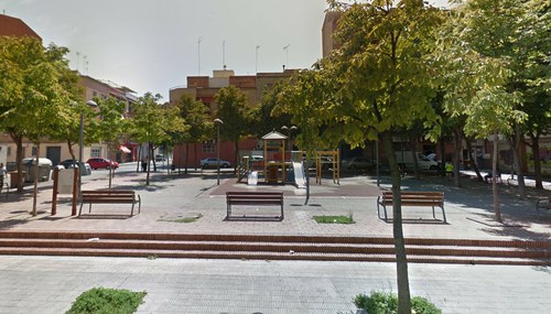 Imatge de la notícia La Paeria renova el paviment de cautxú de tres parcs infantils 