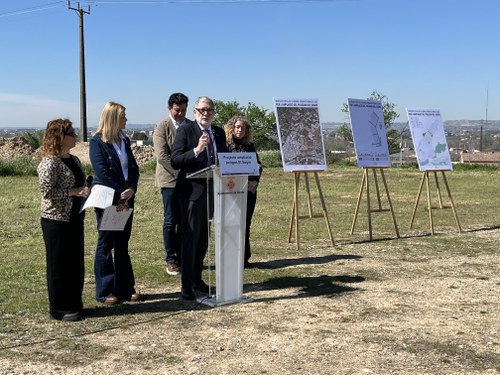 Imatge de la notícia Larrosa: "L'ampliació del polígon El Segre és una de les apostes estratègiques per a la dinamització econòmica i industrial de Lleida"