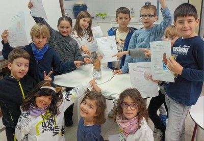  Aprendre de la terra per cuidar el futur: som Escola Sostenible