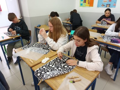 Enfilem l’agulla i elaborem el nostre Boc ‘n Roll