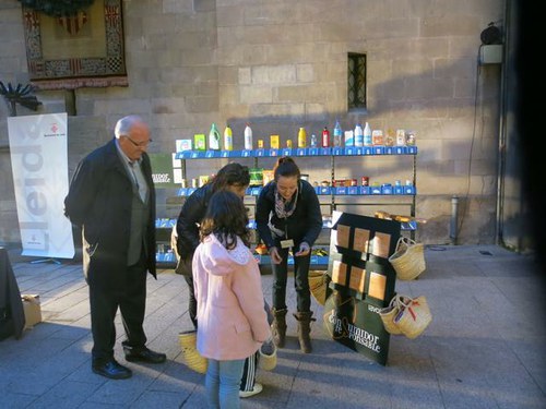 Imatge de la notícia Aprendre a comprar i la prevenció de la generació de residus, objectius del taller "El consumidor responsable"