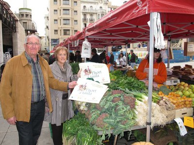 El Mercat de l'Hort a Taula se suma a la campanya "A Lleida, fem menys brossa!”