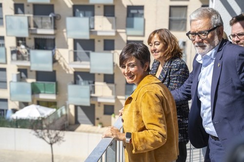 Imatge de la notícia Els Mangraners disposen ja dels primers 42 nous pisos de lloguer assequible dels 121 que s’estan construint al barri