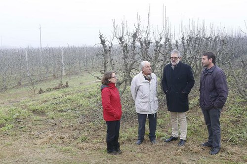 Imatge de la notícia Fèlix Larrosa visita la partida de Montcada