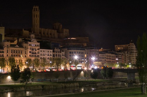 Imatge de la notícia La Paeria apagarà avui els edificis més emblemàtics i els ponts en l’Hora del Planeta 