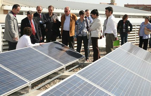 Imatge de la notícia La Paeria instal·la plaques fotovoltaiques en 4 centres escolars