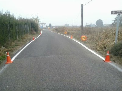 La Paeria millora la senyalització horitzontal de 44 quilòmetres de camins de l'Horta de Lleida