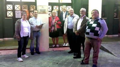 La Regidora dels Magraners, Neus Brocal, es reuneix amb l'Associació de Veïns per conèixer les necessitats del barri en matèria de jardineria