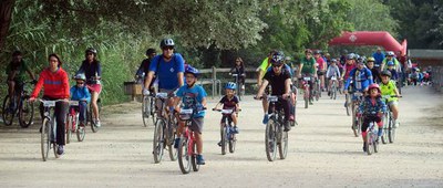 La Xa Pedalada Popular aplega uns 500 participants