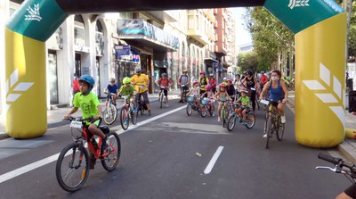 Lleida s’omple de bicicletes en la Pedalada popular i reivindicativa per aconseguir una transformació de la mobilitat 