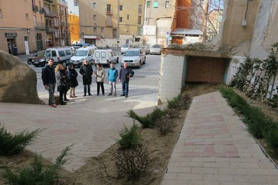 Nou jardí vertical al carrer Tallada del Centre Històric