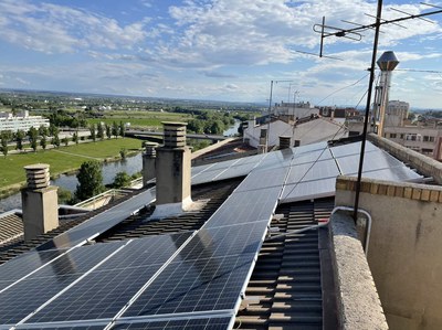 Un centenar de participants en la primera jornada sobre autoconsum d’electricitat col·lectiu, amb gran interès d’administradors i de comunitats 